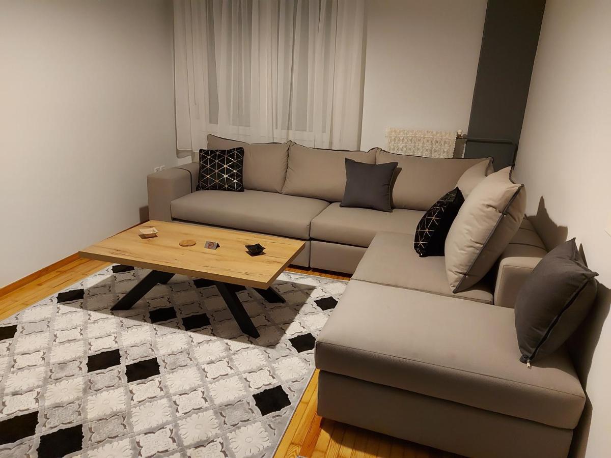 Ferienwohnung Vasilikis Luxury Loft Ioannina Exterior foto